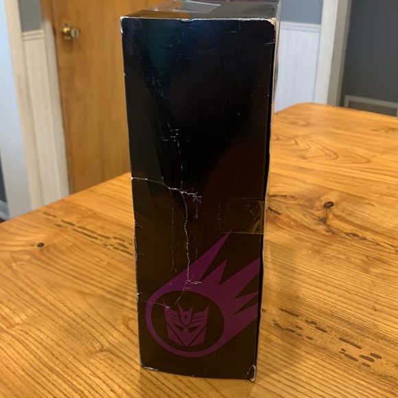 Transformers titans return blitzwing  Brand new - Picture 2 of 8